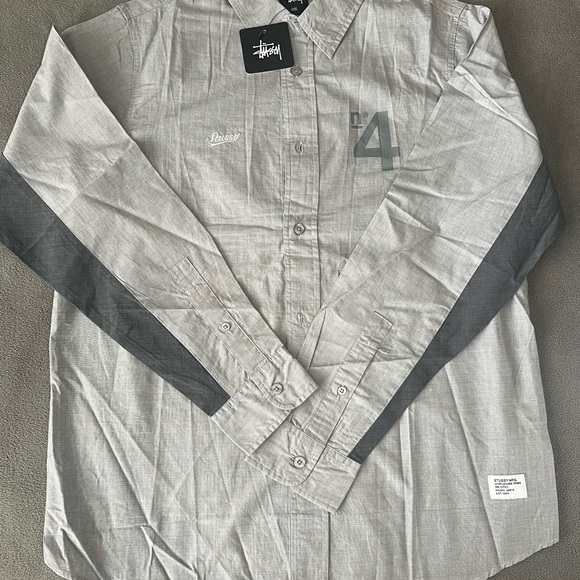 Stussy Gray Button-Up Long Sleeve - Picture 1 of 7